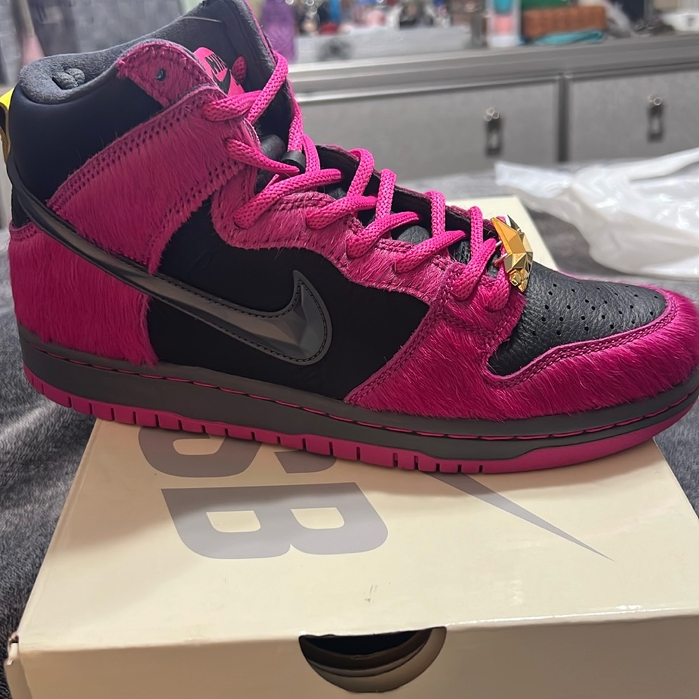 Run the Jewels x Nike Dunks 4/20